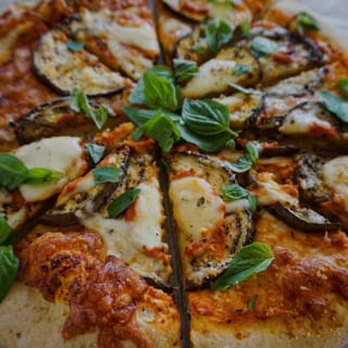 SM EGGPLANT PARMIGIANA PIZZA
