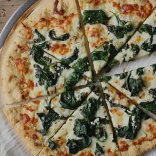 SM WHITE PIE WITH GARLIC AND SPINACH PIZZA