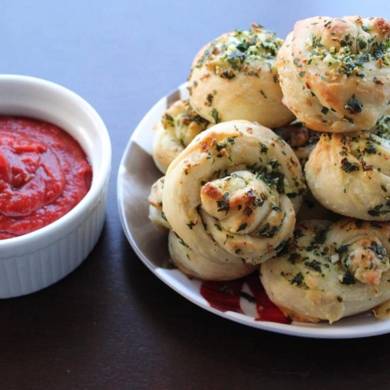 Delicious Garlic Knots: A Must-Try Italian Appetizer