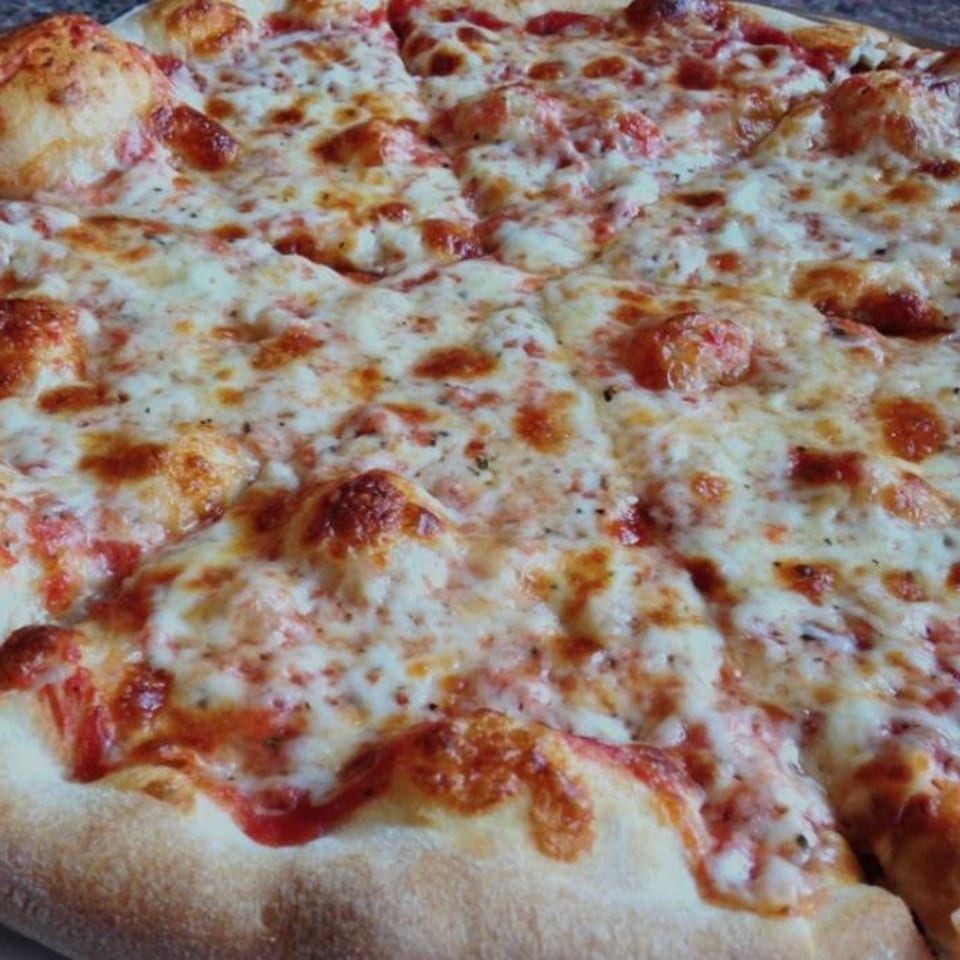 Delicious Cheese Pizza Options
